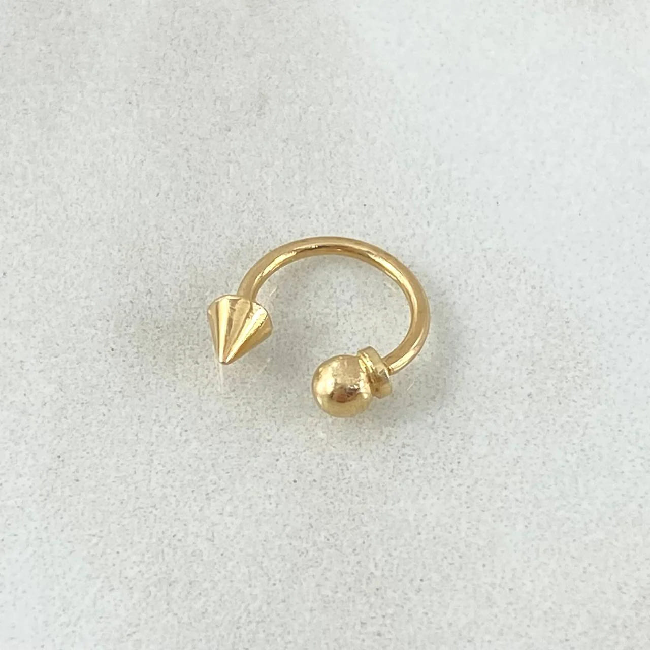 18K Yellow Gold Curved “Punta” Piercing with Ball-Thread Closure – 0.5g, 1cm