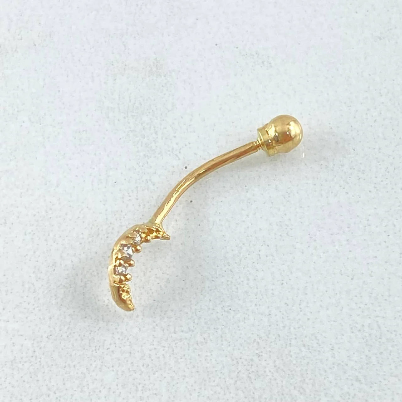 18K Yellow Gold Crescent Moon Navel Piercing with White Zircons – 0.45g, 2cm