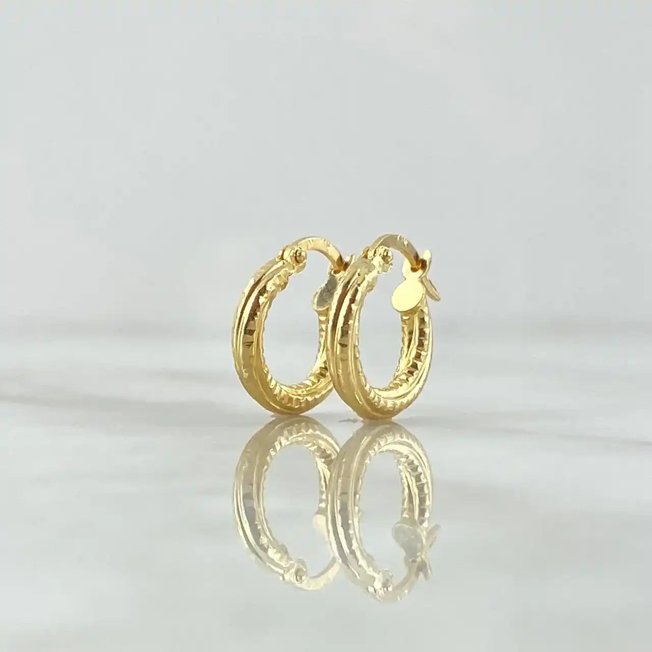  18K Gold Hoop Earrings – Mai Style – 1.15g / 1.5cm