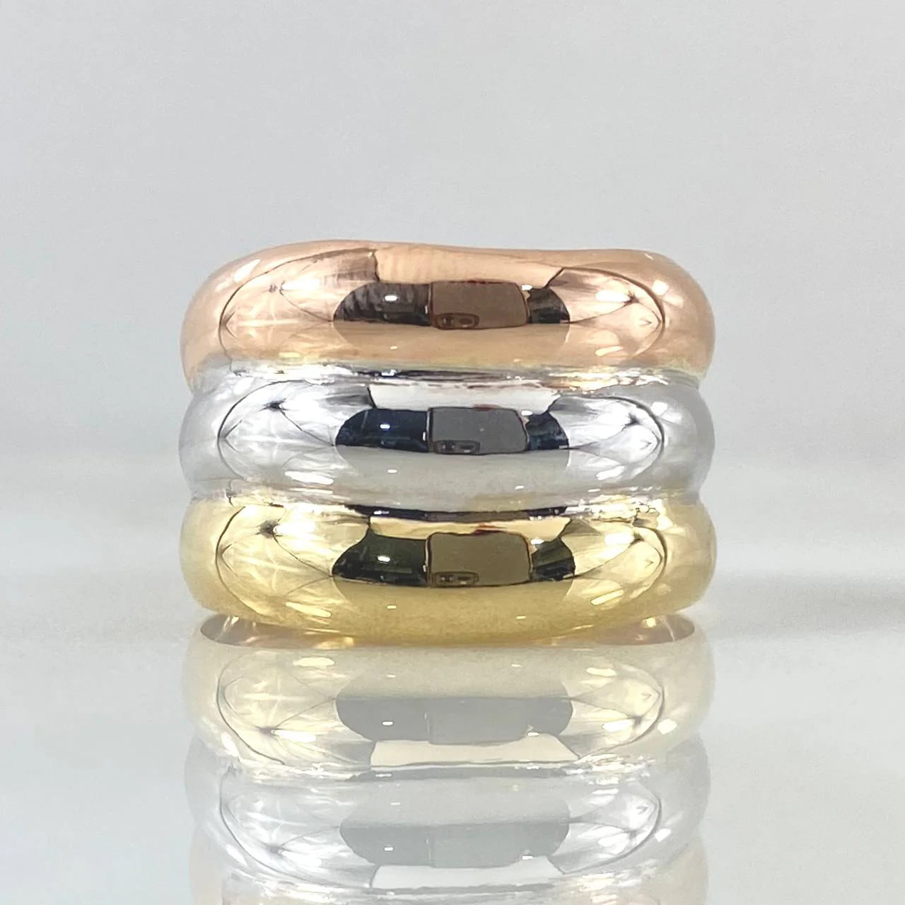 18K Tri-Color Gold Triple-Rail Domed Ring – 2.4g, Size 7.25