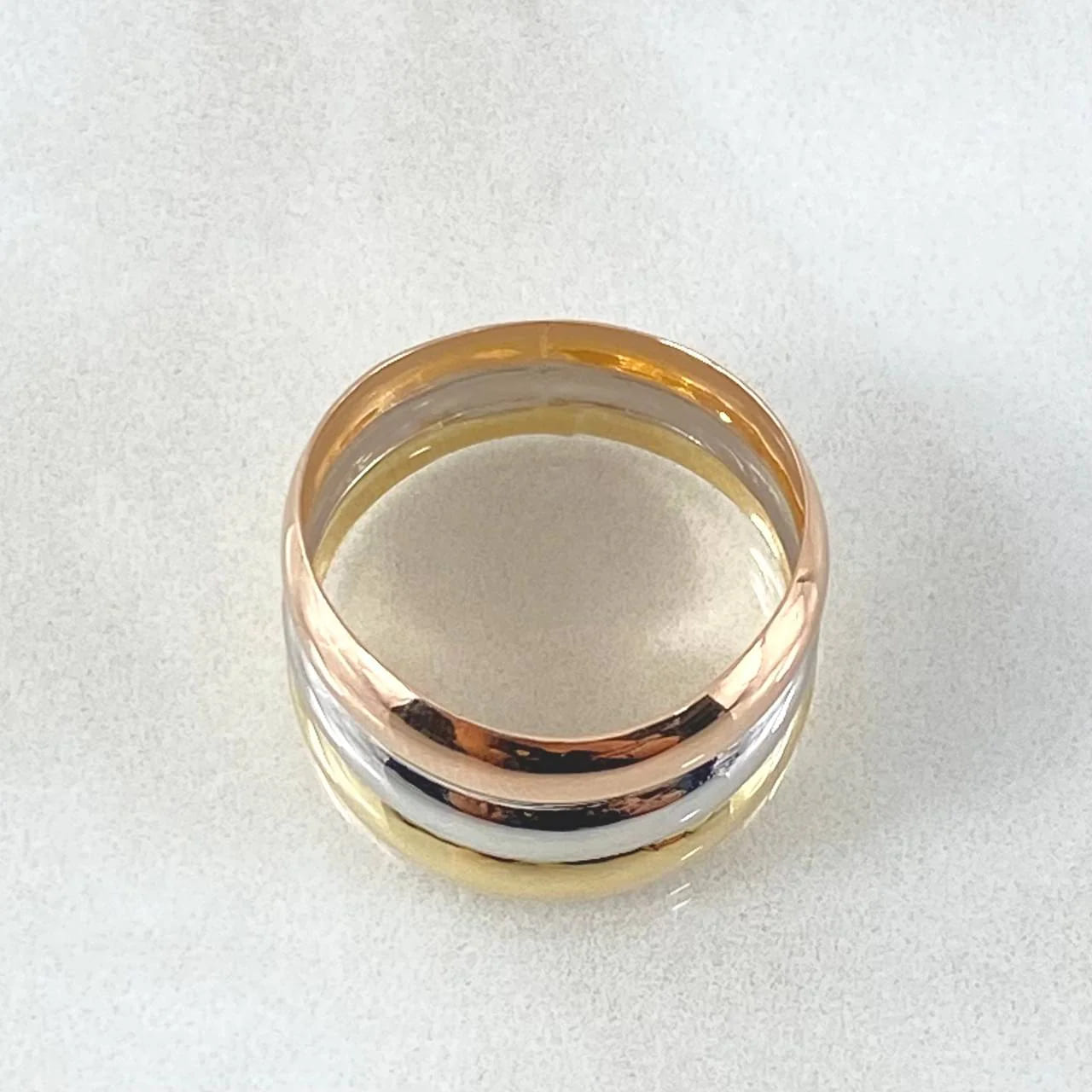 18K Tri-Color Gold Triple-Rail Domed Ring – 2.4g, Size 7.25