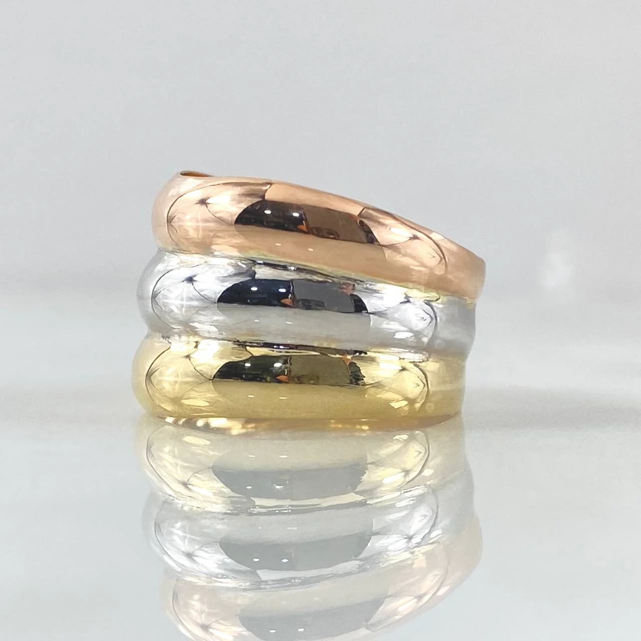 18K Tri-Color Gold Triple-Rail Domed Ring – 2.4g, Size 7.25