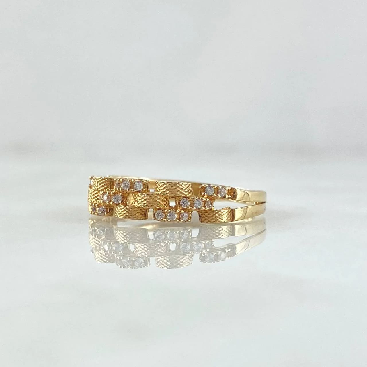 18K Yellow Gold Interlaced Rustic Strap Ring – 2.3g, Size 6.25