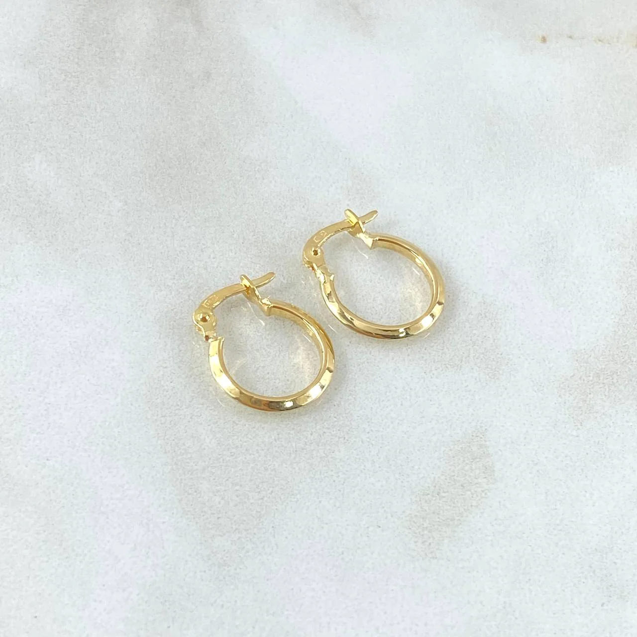 18K Yellow Gold Clau Hoop Earrings – 0.7g / 1.5cm