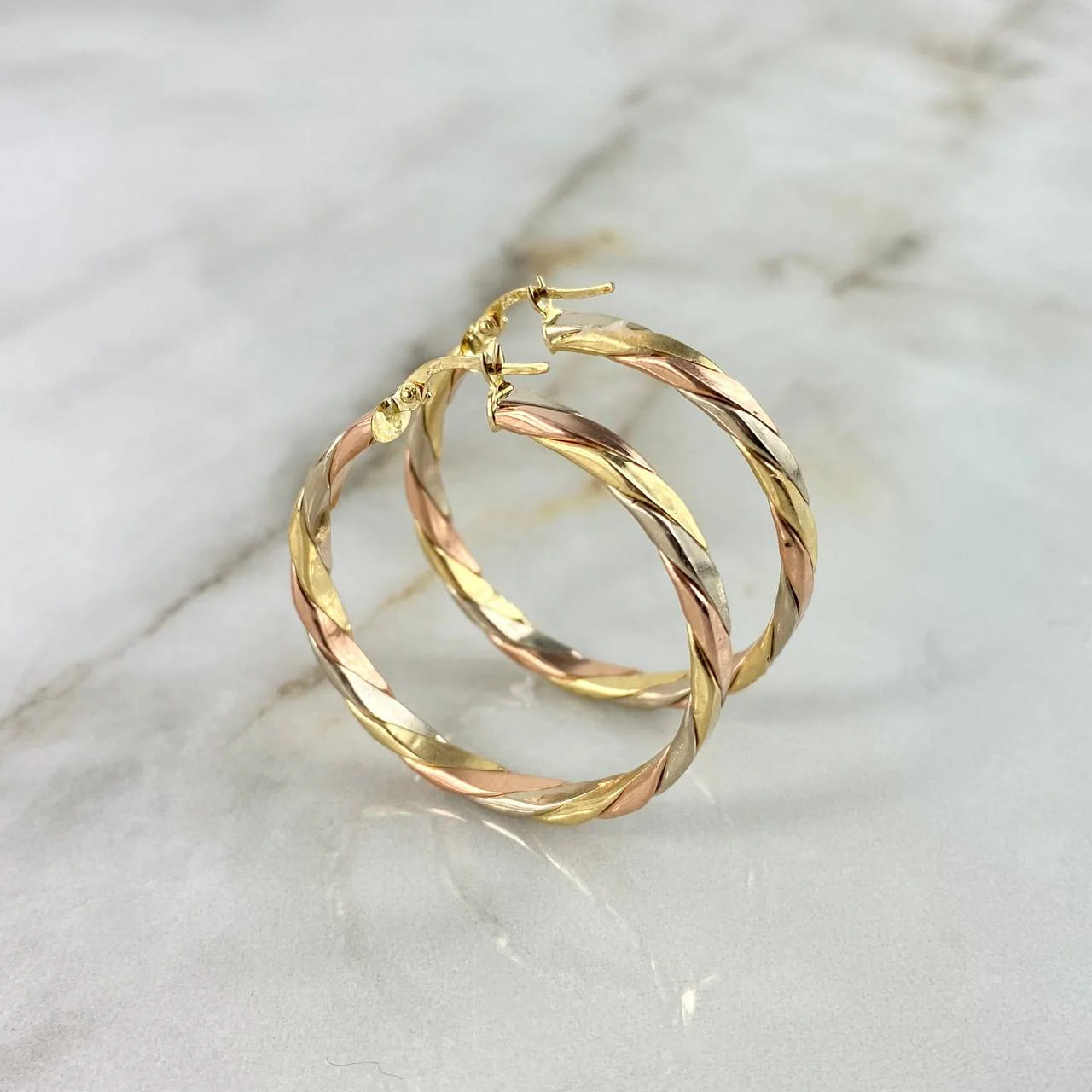 18K Tri-Color Gold “Ruka” Hoop Earrings – 5.95g, 4cm