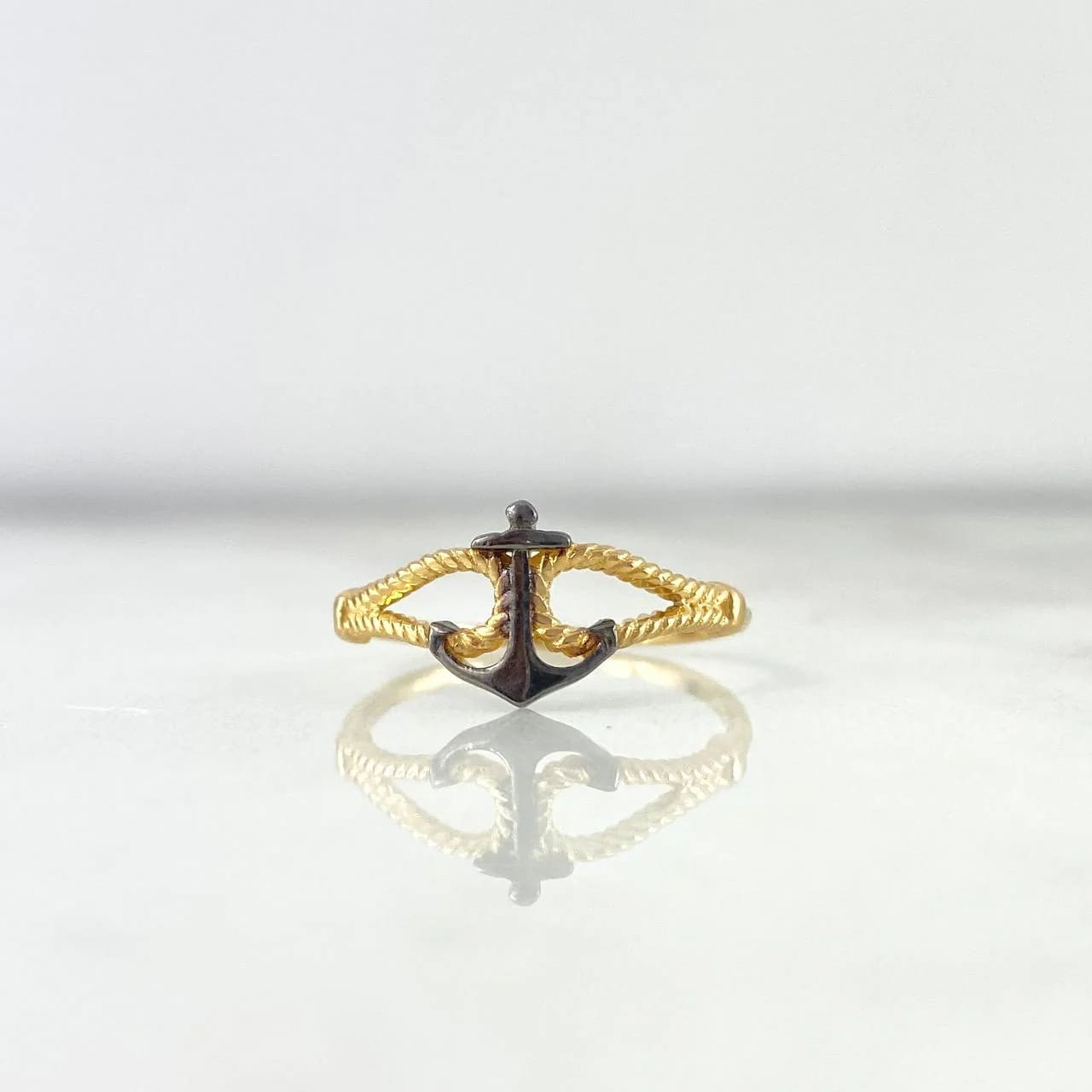 18K Yellow Gold Nautical Knot Anchor Ring – 1.9g, Size 7.5