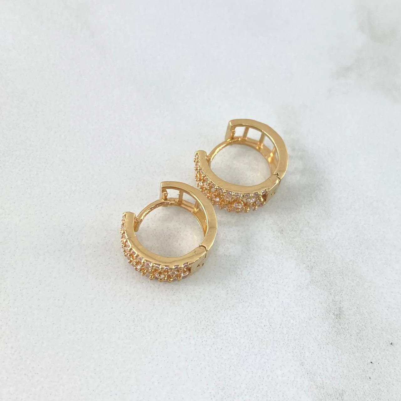 18K Yellow Gold “Copos Escalonados” Hoop Earrings with White Zircons – 3.35g