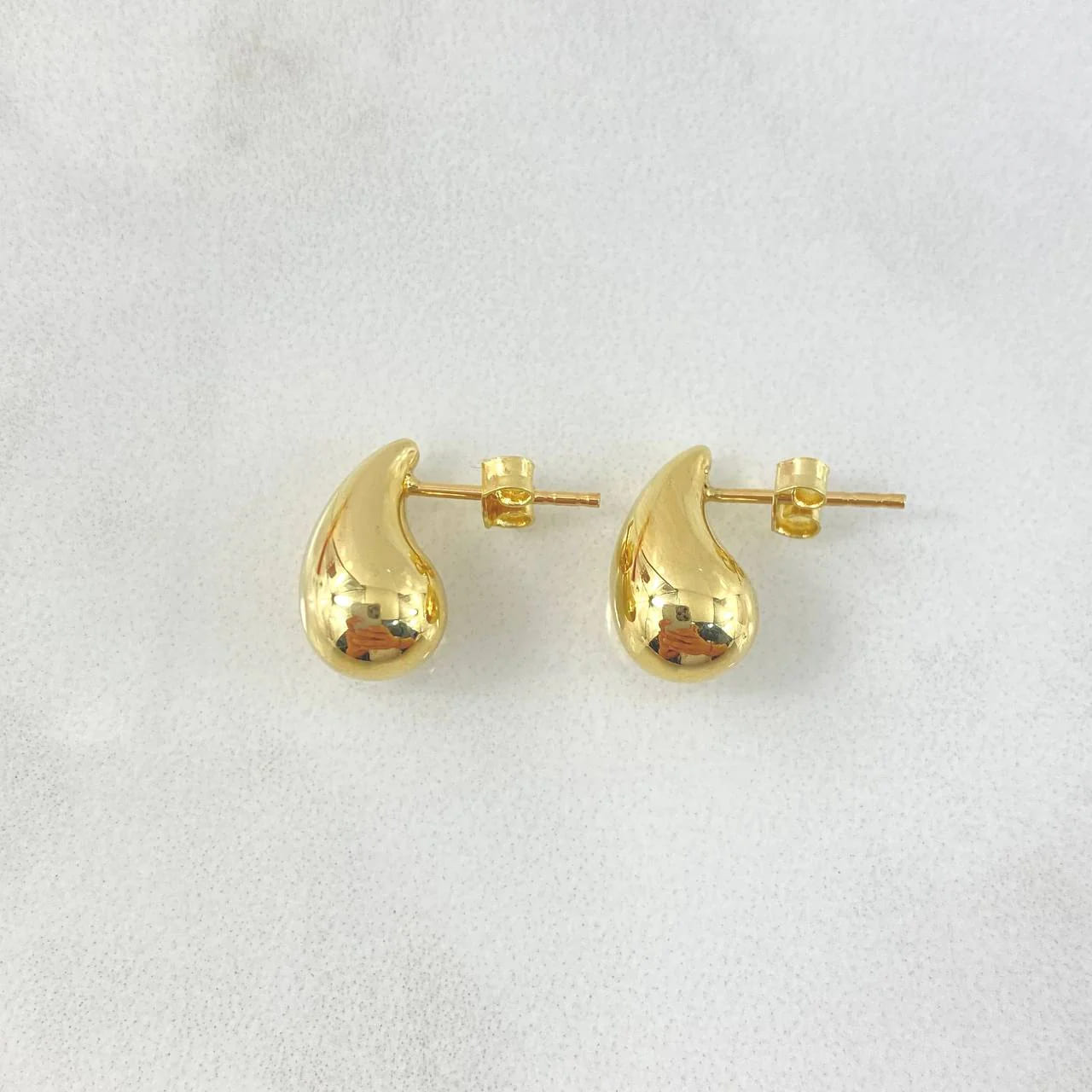 18K Yellow Gold Teardrop Stud Earrings – 1g, 2cm