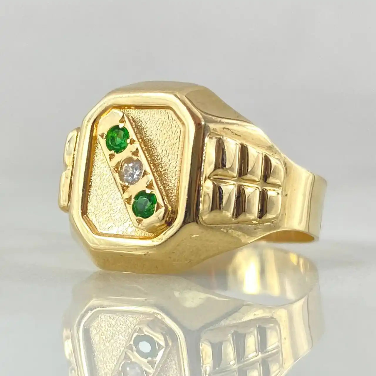 18K Gold Trinity Ring – 4.25g / Size 9.25