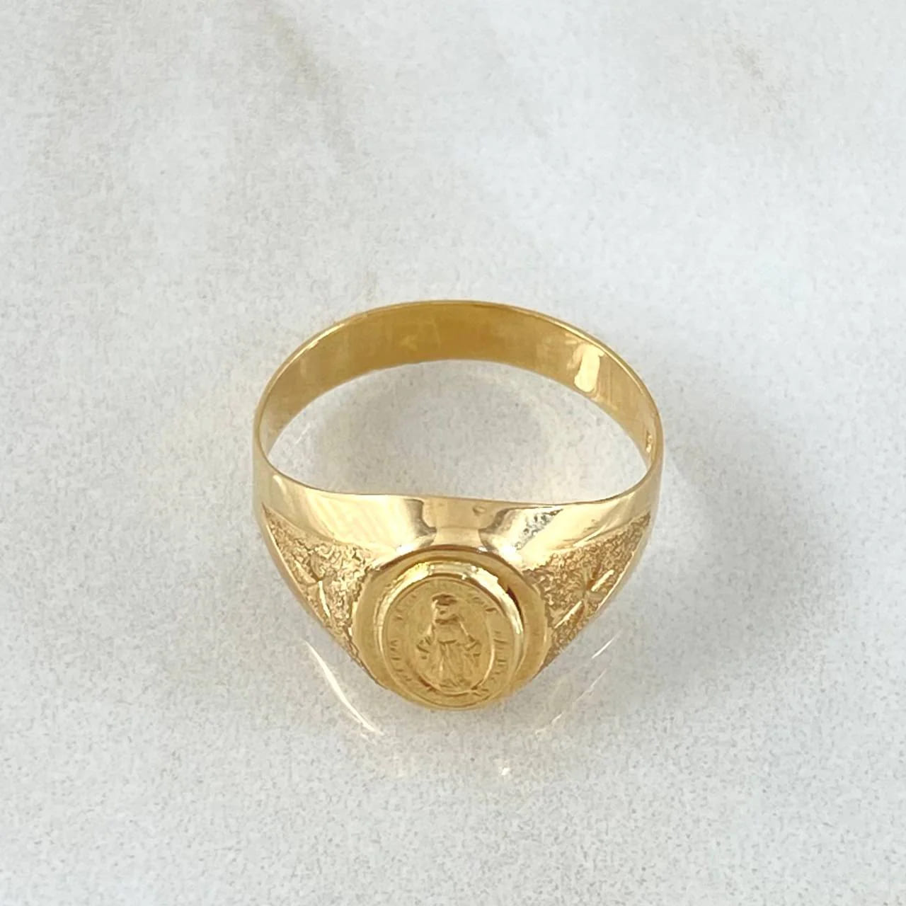 18K Yellow Gold Miraculous Virgin Starburst Ring – 1.75g, Size 6.25