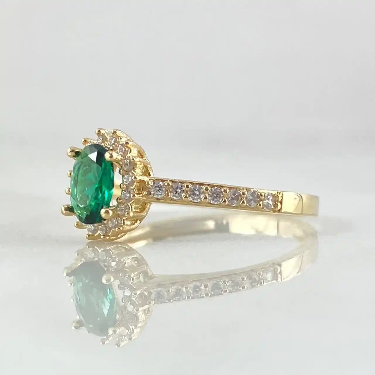 18K Gold Solitaire Ring – Halo Oval Design – 2.1g / Size 6