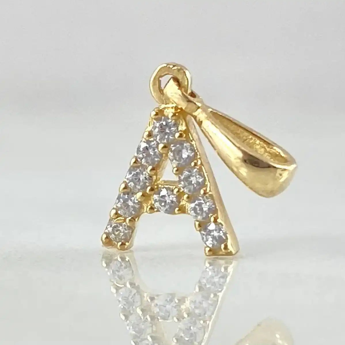18K Gold Pendant – Letter A / 0.6g / 1.5cm (0.6in)